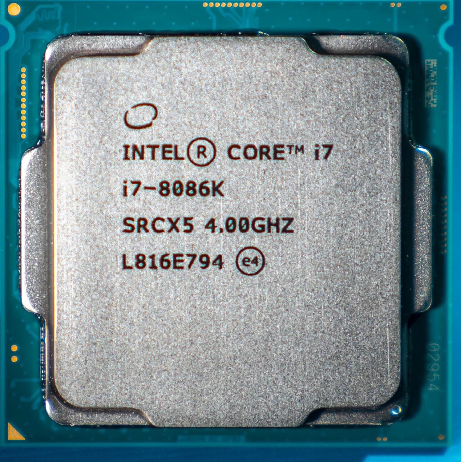 Intel Core i7-8700K Desktop Processor 6 Cores up to 4.7GHz Turbo Unlocked LGA1151 300 Series 95W